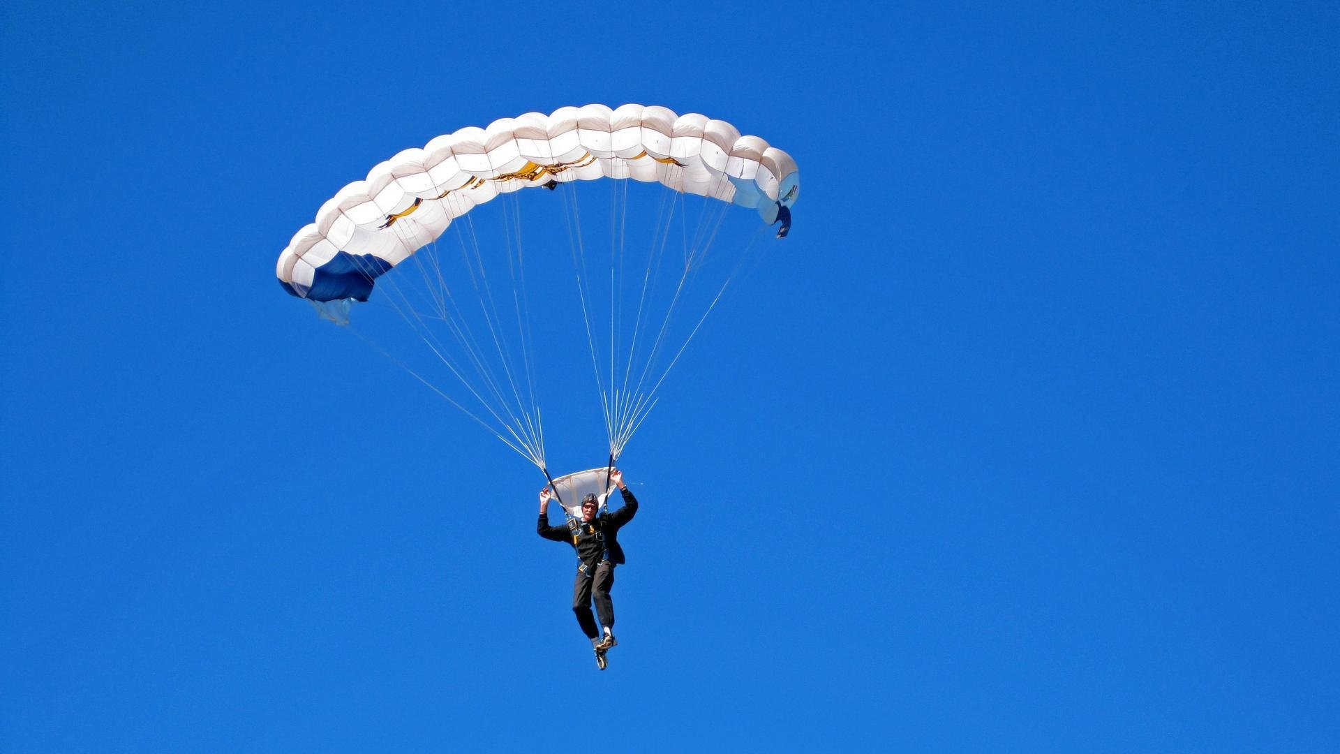 《堡垒之夜》新季上线，创新玩法引爆玩家热情，堡垒之夜新版